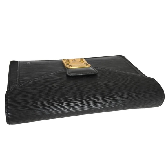 LOUIS VUITTON S-LOCK EPI CLUTCH ON A CHAIN CROSSBODY. - Picture 7 of 15